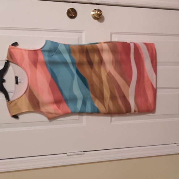 Venus Dress - Picture 1 of 3